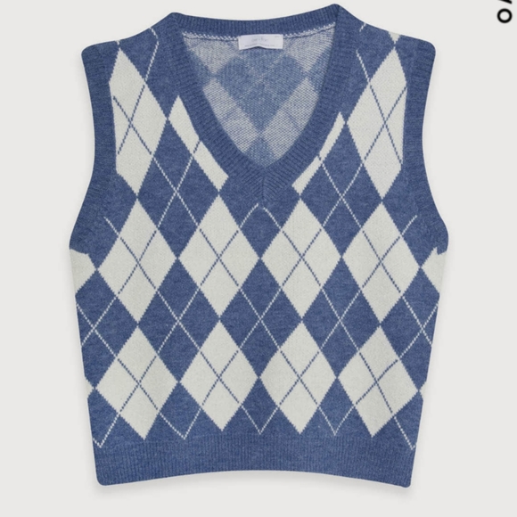 OAK+FORT Cropped Argyle Sweater Vest - Picture 4 of 6